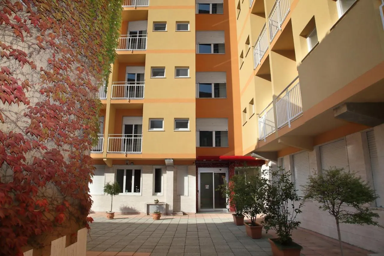 Aparthotel Residence Giusti 6 Milan