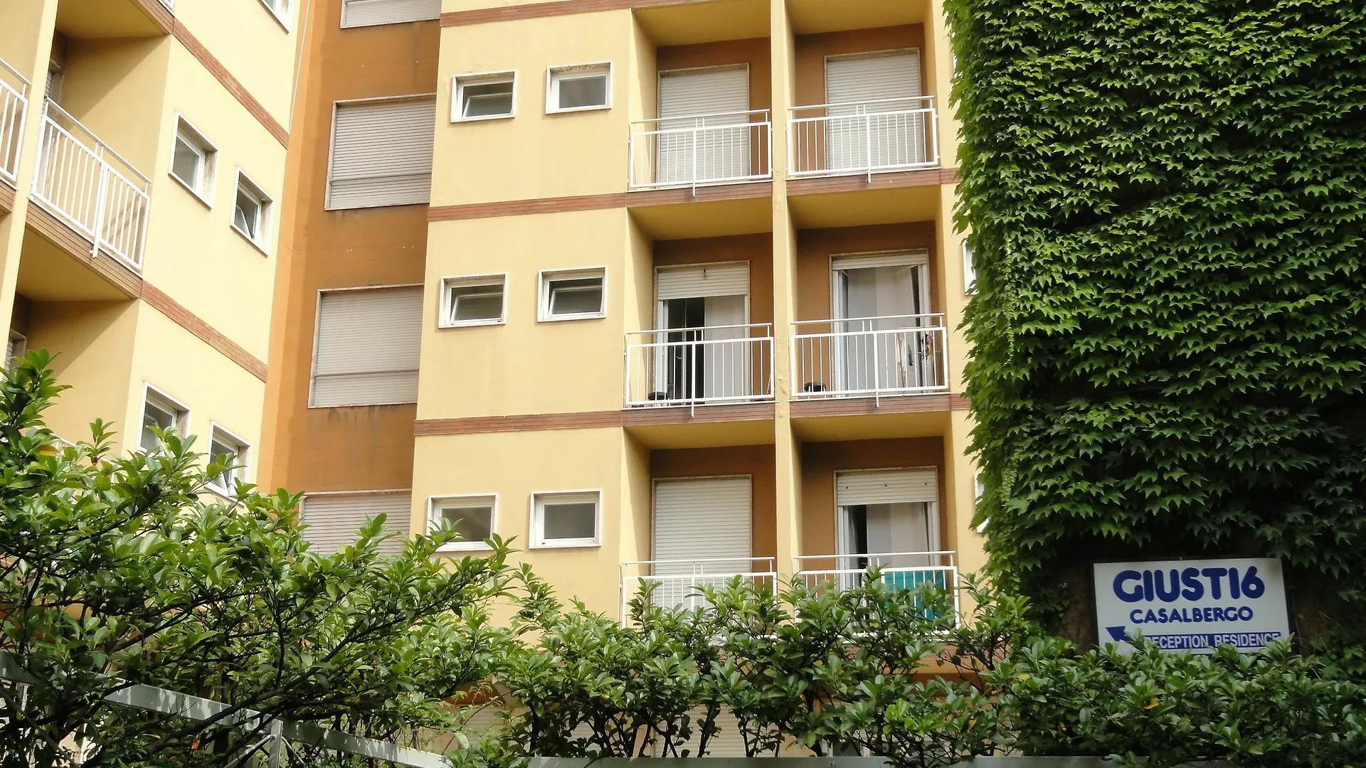 ** Aparthotel Residence Giusti 6 Milan Italy